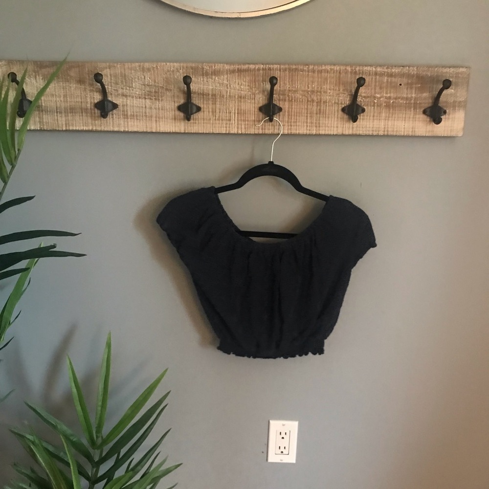 Hollister off the shoulder crop top